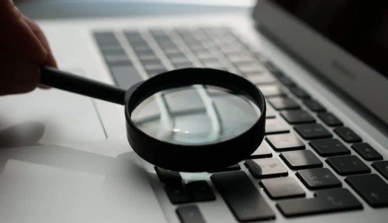 How to Spot Fake Reviews Online
