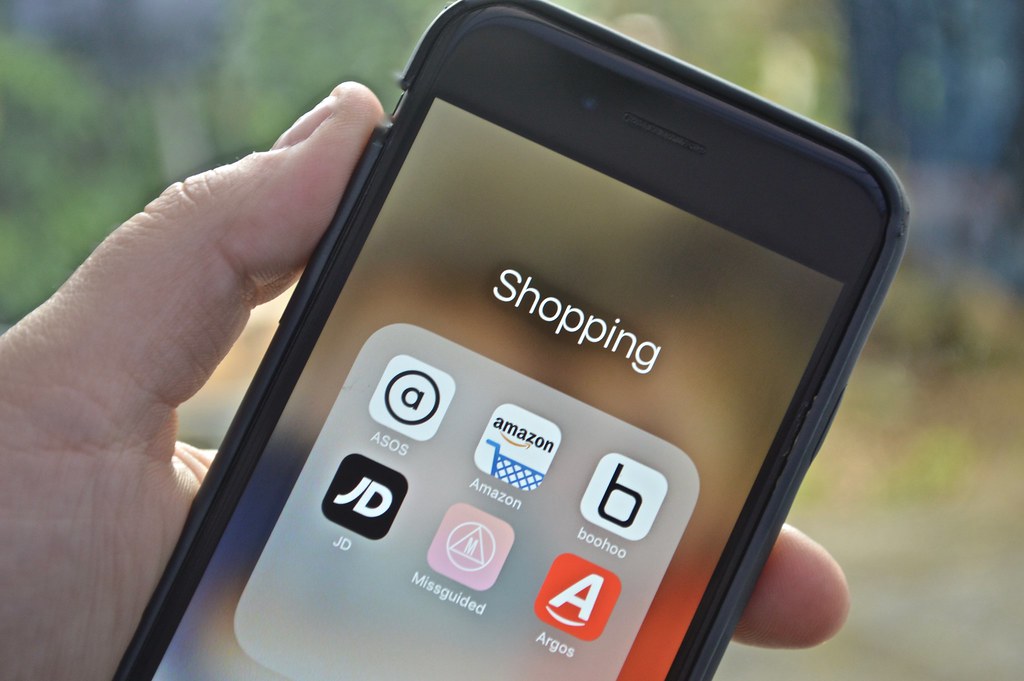 Top 10 Apps for Smarter Shopping